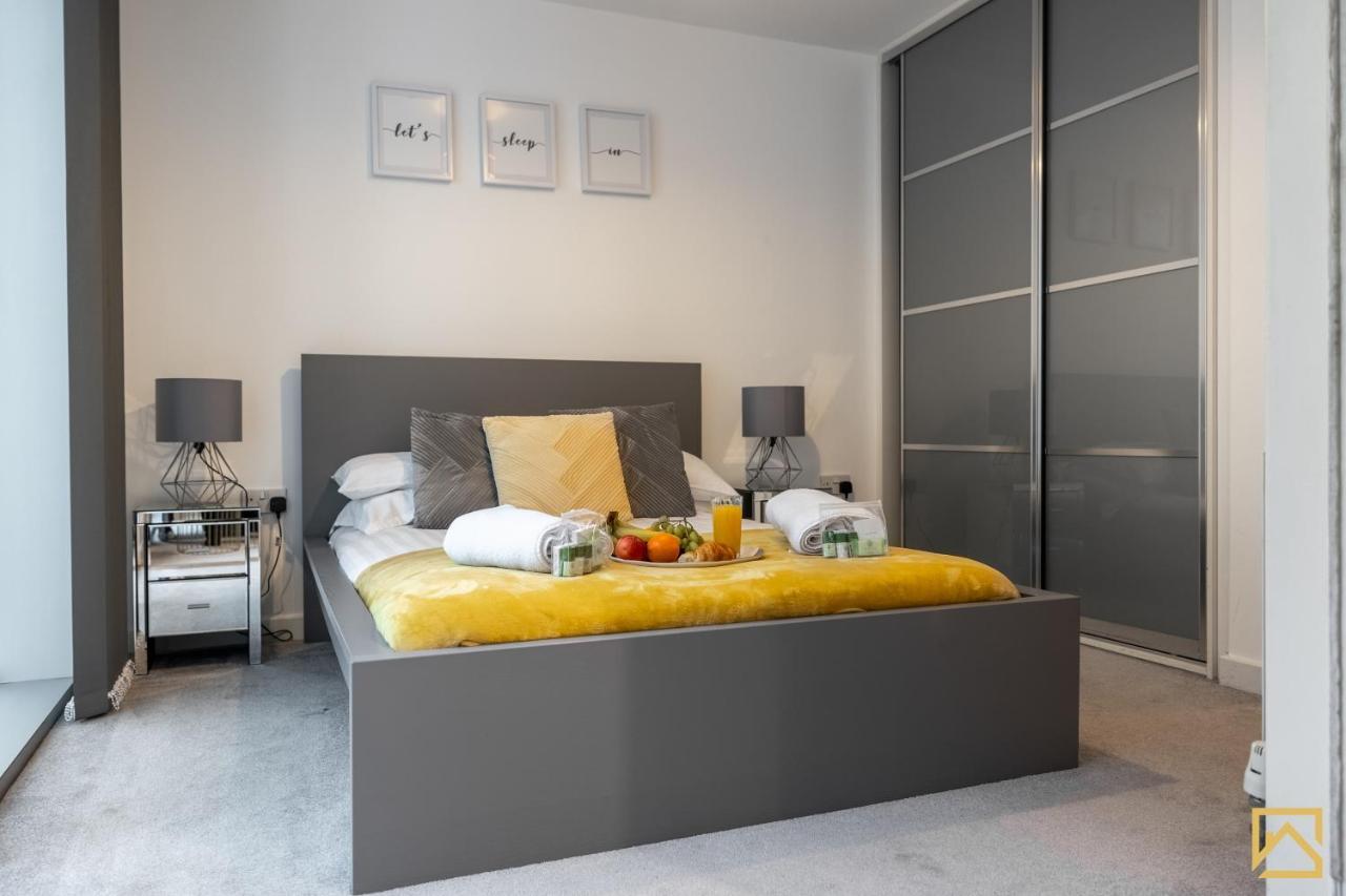 Modern 1 Bed In Central Mk, Free Parking, Smart Tv, Manhattan House By Valore Property Services มิลตันคีนส์ ภายนอก รูปภาพ