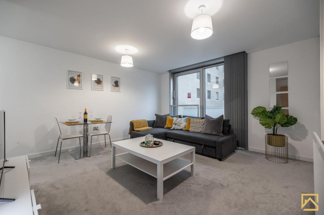 Modern 1 Bed In Central Mk, Free Parking, Smart Tv, Manhattan House By Valore Property Services มิลตันคีนส์ ภายนอก รูปภาพ